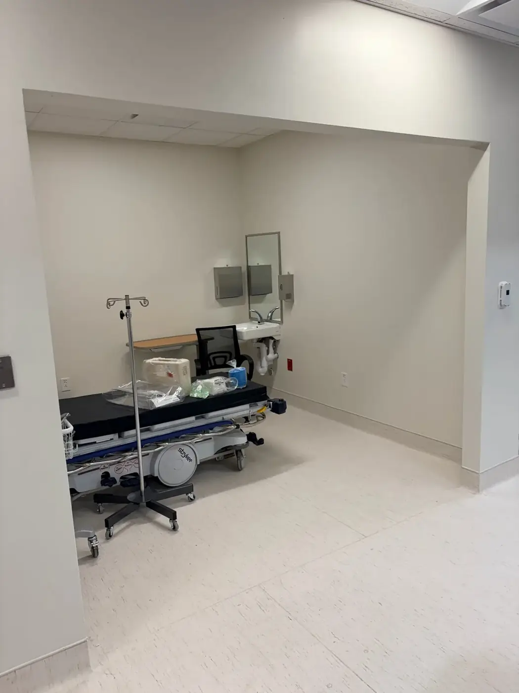 Patient room glazing detail, spine clinic